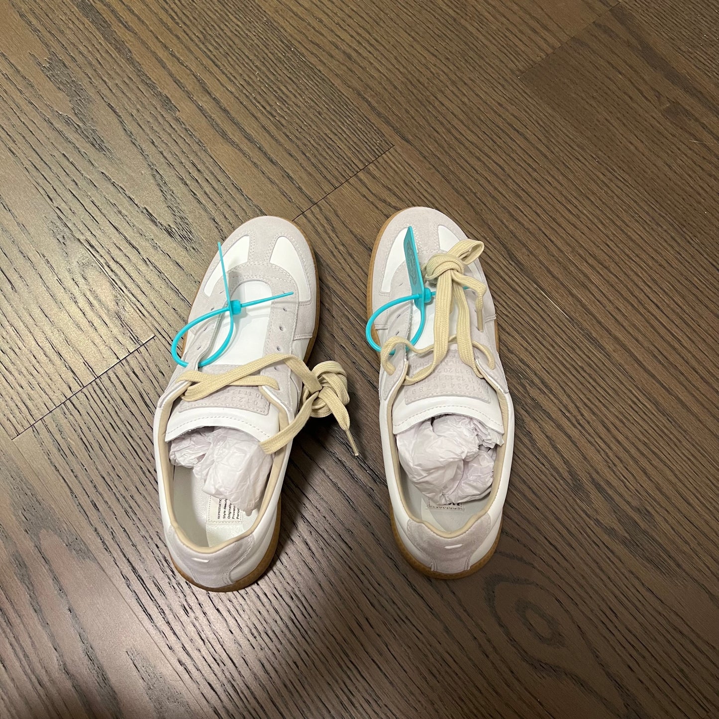 MM Gats (White)